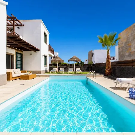 Ariel Villa Playa Blanca