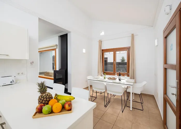 Ariel Willa Playa Blanca (Lanzarote)